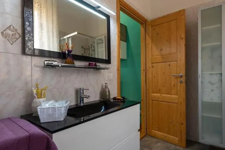 Domus Domas & Boutique - Golden Keys Collection Bed and Breakfast Rome 3*,