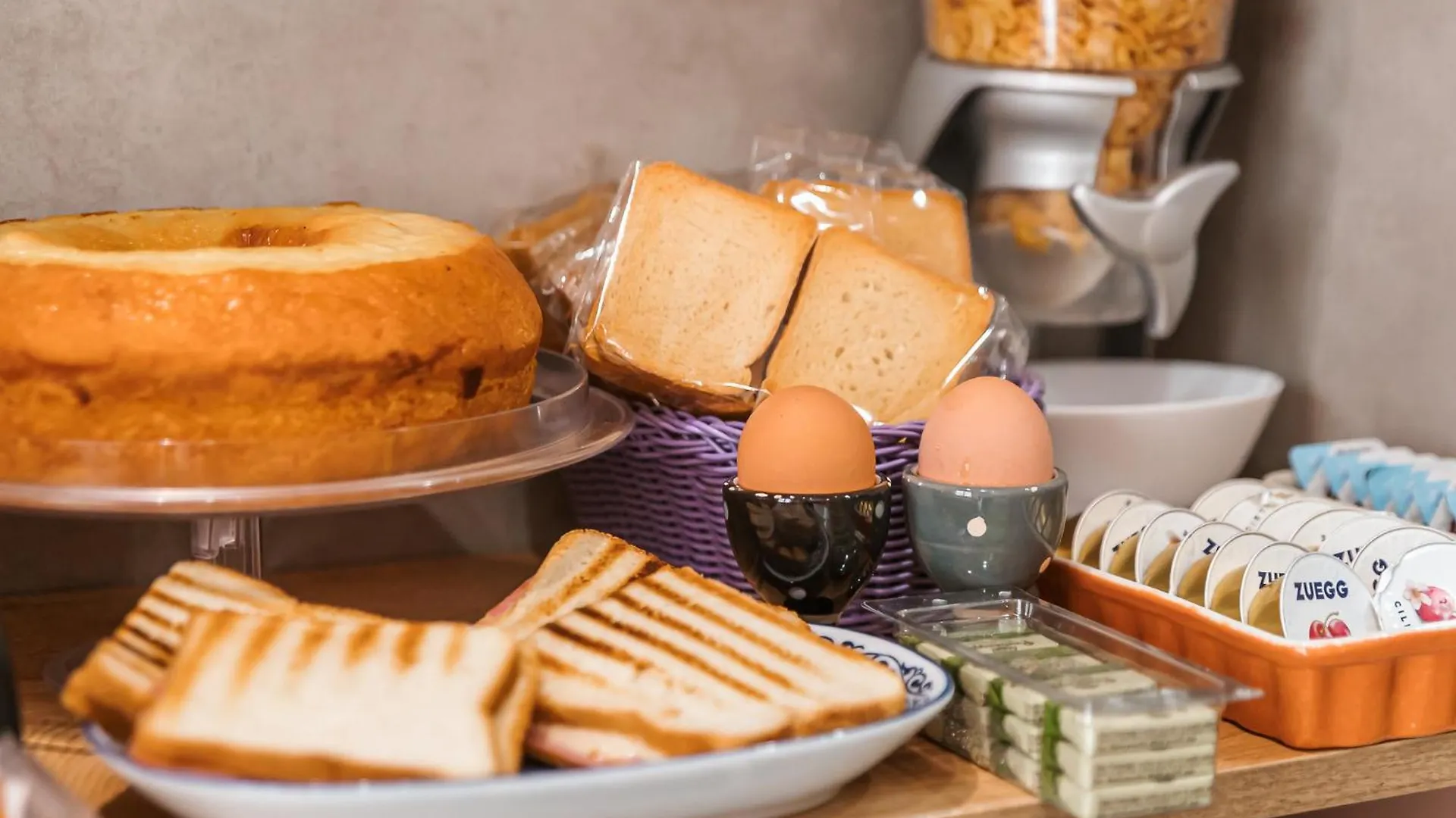 *** Bed & Breakfast Domus Domas & Boutique - Golden Keys Collection Bed and Breakfast Rome Italië
