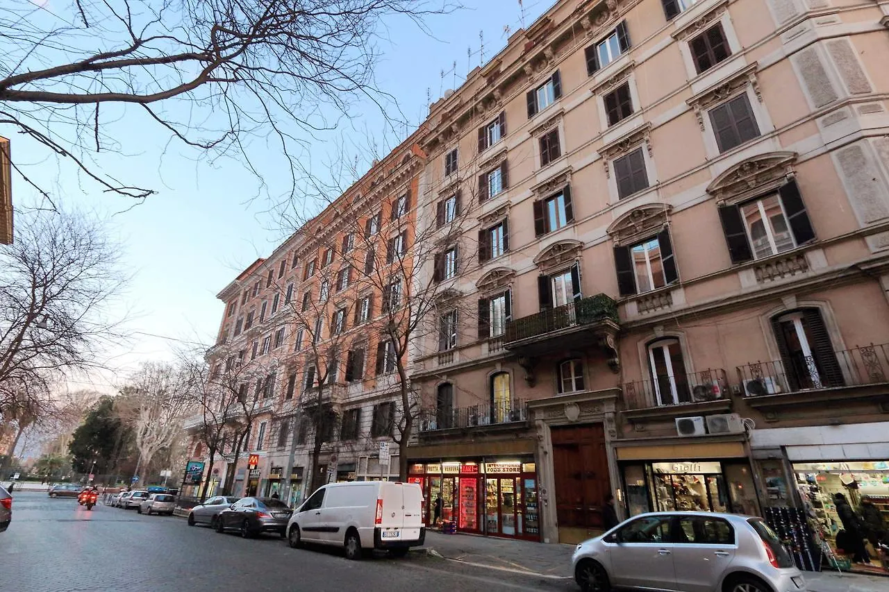 Bed and Breakfast Domus Domas & Boutique - Golden Keys Collection Roma 3*,