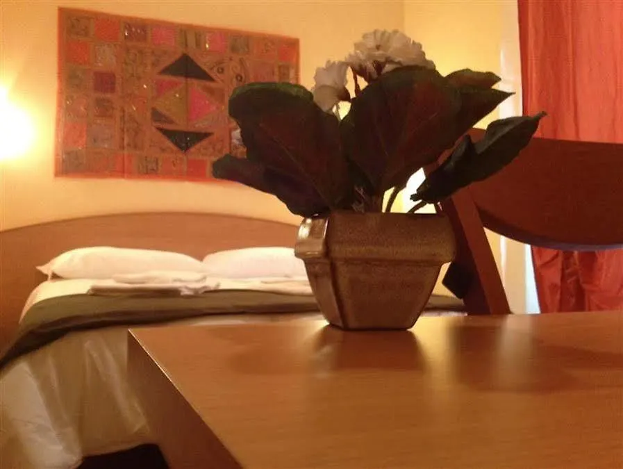 Domus Domas & Boutique - Golden Keys Collection Bed & Breakfast Rome